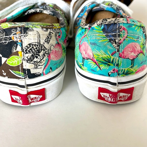 VANS•FLAMINGO•PIRATE SKULL•DINOSAUR•WOMENS 6 / MENS 4.5 - Picture 4 of 8